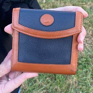 Vintage Dooney & Bourke Wallet/coin purse, Navy & Tan, slightly used